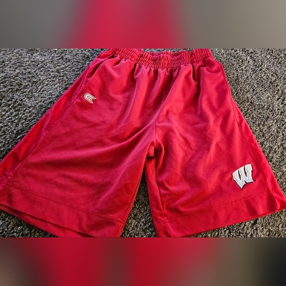 Wisconsin Badgers Basketball Shorts‎ - Picture 1 of 3